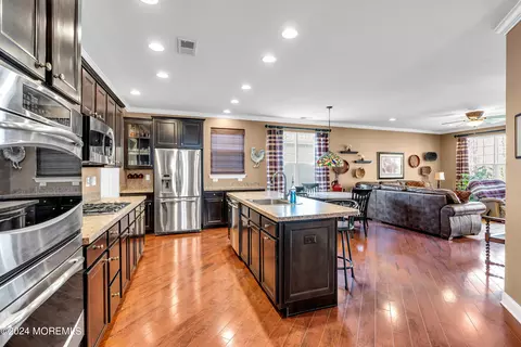Kitchen - 32 Winthrop Dr, Jackson, NJ 08527 photo 1 of 6