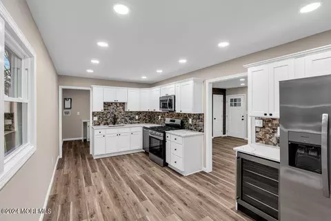 203 Davis Ave, Forked River, NJ 08731 photo 3