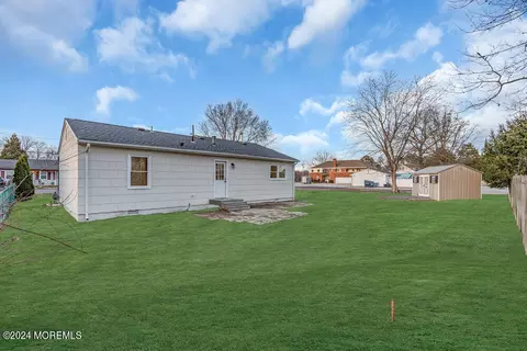 203 Davis Ave, Forked River, NJ 08731 photo 5