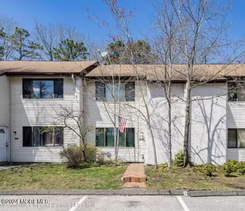 2532 Cottonwood Ct, Mays Landing, NJ 08330