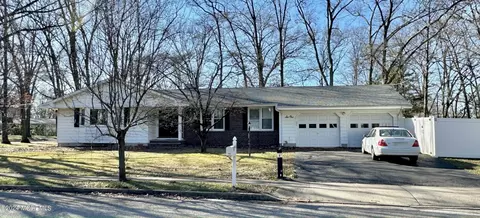 61 Mitchell Ave, East Brunswick, NJ 08816