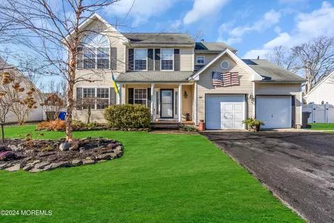 Exterior - 22 Taylor Rd, Brick, NJ 08723 photo 3 of 10