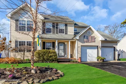 Exterior - 22 Taylor Rd, Brick, NJ 08723 photo 2 of 10