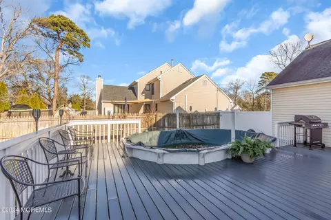 Exterior - 22 Taylor Rd, Brick, NJ 08723 photo 6 of 10