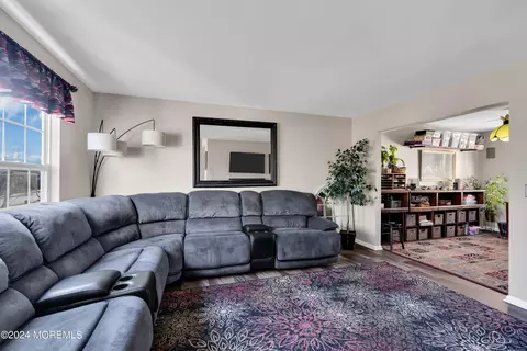 Living - 22 Taylor Rd, Brick, NJ 08723 photo 1 of 2