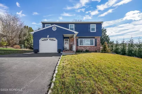 40 Virginia Dr, Howell, NJ 07731