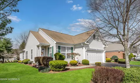 12 Waltham Way, Jackson, NJ 08527