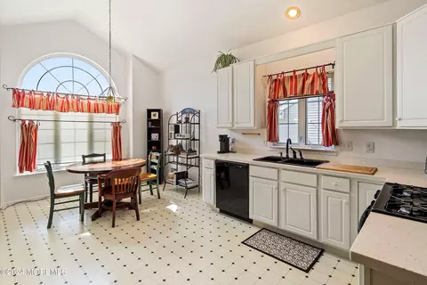 41 Pine Valley Rd, Jackson, NJ 08527 photo 4