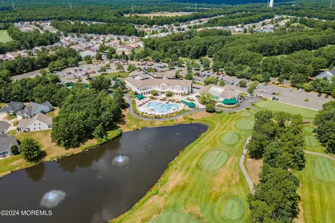 41 Pine Valley Rd, Jackson, NJ 08527