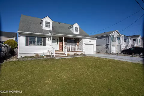 36 Cattus St, Toms River, NJ 08753