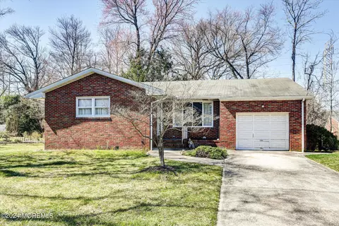 26 Glenwood Ave, Sayreville, NJ 08872
