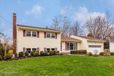 36 Willow Rd, Tinton Falls, NJ 07724