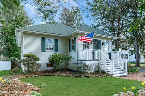 48 Little Silver Point Rd, Little Silver, NJ 07739