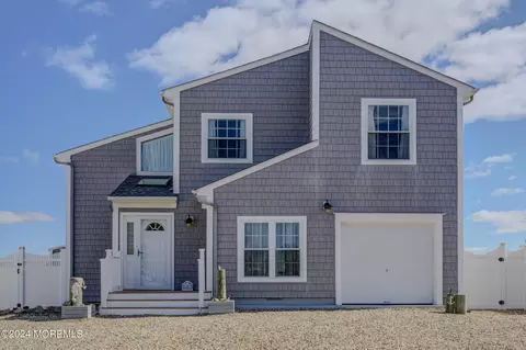 2047 Mill Creek Rd, Manahawkin, NJ 08050