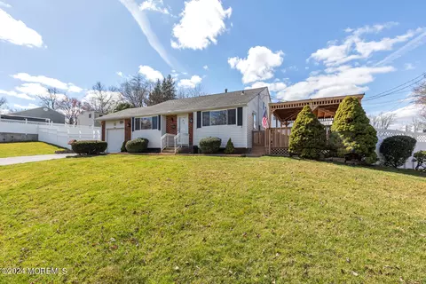16 Frances Pl, Hazlet, NJ 07730