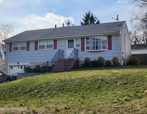545 Crestview Ter, Point Pleasant, NJ 08742