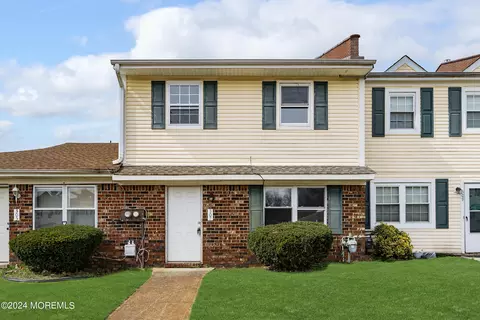 307 Sawmill Rd, Brick, NJ 08724
