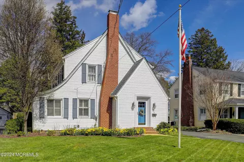 37 Brinckerhoff Ave, Freehold, NJ 07728