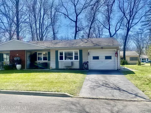 9 N Carolina Ave #A, Whiting, NJ 08759