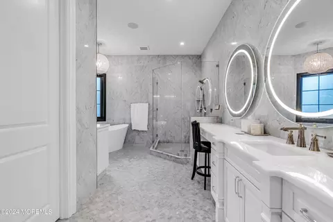Bath - 1827 Celeste Dr, Wall, NJ 07719 photo 6 of 19