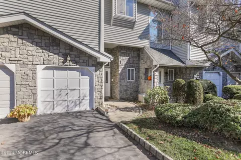 12 Donamar Ln, Old Bridge, NJ 08857