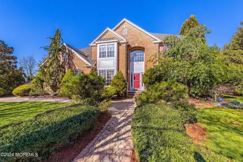 339 Rock Oak Rd, Freehold, NJ 07728