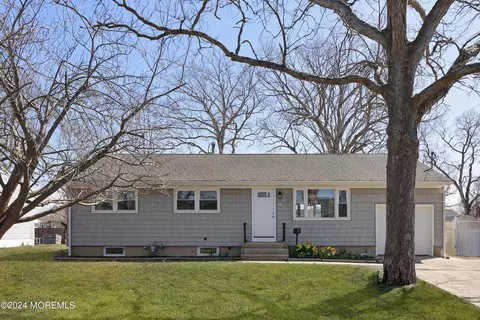 114 Suburban Rd, Brick, NJ 08724