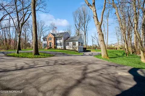 114 Tallwood Ln, Lincroft, NJ 07738
