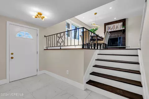 Entry Way - 16 Fordham Rd, Jackson, NJ 08527 photo 2 of 2