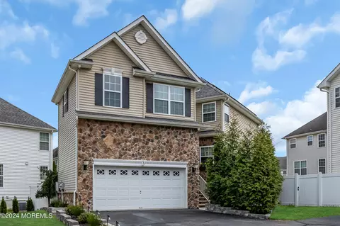 280 Morning Glory Dr, Monroe, NJ 08831