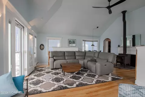 Living - 526 Ocean Ave, Sea Bright, NJ 07760 photo 4 of 11