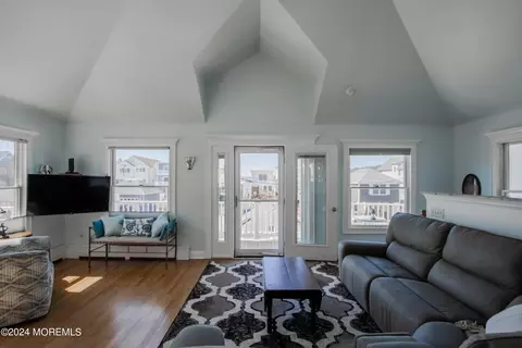 Living - 526 Ocean Ave, Sea Bright, NJ 07760 photo 1 of 11