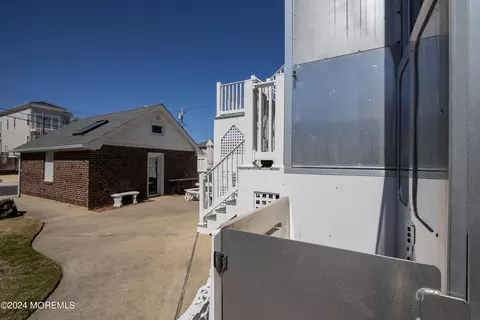 View/Area - 526 Ocean Ave, Sea Bright, NJ 07760 photo 9 of 9