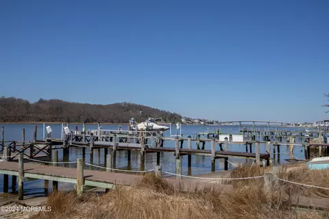View/Area - 526 Ocean Ave, Sea Bright, NJ 07760 photo 6 of 9