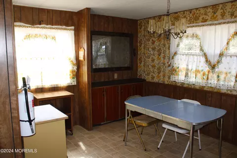 Dining - 137 Mockingbird Way, Whiting, NJ 08759 photo 2 of 2