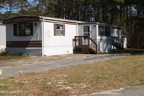 Exterior - 137 Mockingbird Way, Whiting, NJ 08759 photo 3 of 3