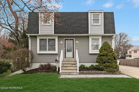 302 Main St, Port Monmouth, NJ 07758