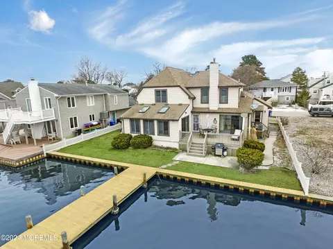 35 Bay Way, Brick, NJ 08723