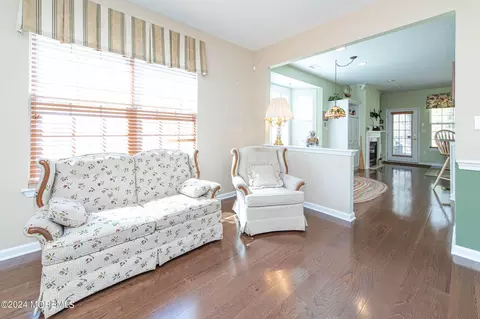 Living - 104 Marlow Dr, Jackson, NJ 08527 photo 1 of 2