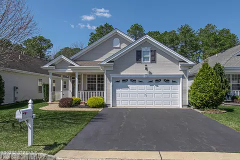 Exterior - 104 Marlow Dr, Jackson, NJ 08527 photo 2 of 5