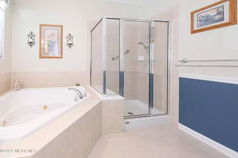Bath - 104 Marlow Dr, Jackson, NJ 08527 photo 3 of 3