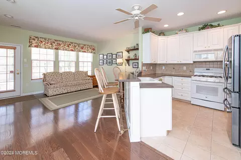 Kitchen - 104 Marlow Dr, Jackson, NJ 08527 photo 1 of 3