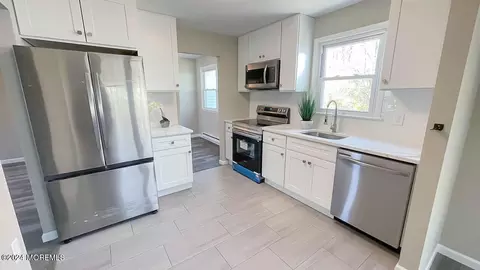 21 Caribou Dr #70, Whiting, NJ 08759