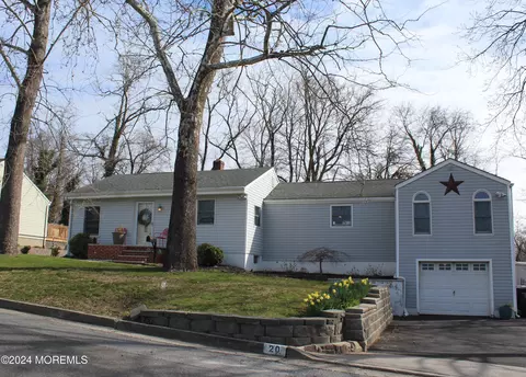 20 Walnut Ave, Red Bank, NJ 07701