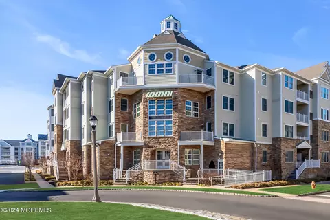 33 Cooper Ave #203, Long Branch, NJ 07740