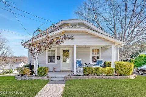 59 Walnut Ave, Red Bank, NJ 07701
