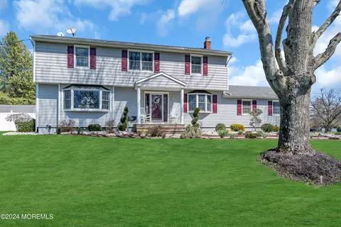 95 Lancaster Rd, Freehold, NJ 07728