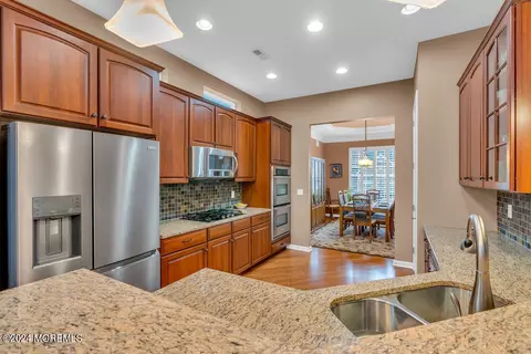 Kitchen - 26 Arborridge Dr, Forked River, NJ 08731 photo 2 of 6