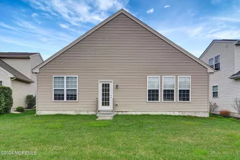 Exterior - 37 Mason Dr, Jackson, NJ 08527 photo 6 of 13