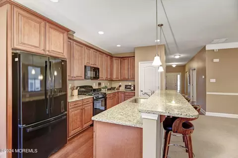 Kitchen - 37 Mason Dr, Jackson, NJ 08527 photo 3 of 6